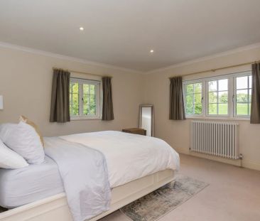 4 bedroom detached house to rent - Photo 5