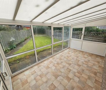 2 bedroom bungalow to rent - Photo 3