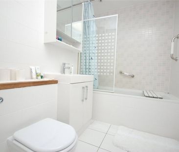 Madoc Close, NW2, Childs Hill - Photo 5