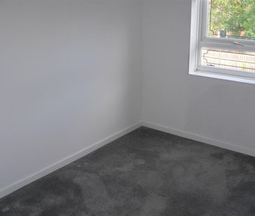 Well Close, Redditch - Photo 5