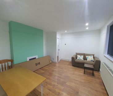 2 bedroom maisonette to rent - Photo 6
