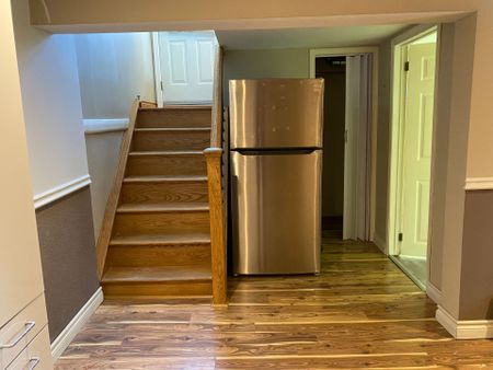 For Lease - 24 Stoddart Drive Unit# Lower, Aurora, Ontario - Photo 2