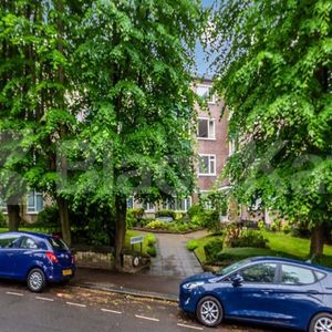 Spacious 1 bedroom within a prime road in Crouch End - Photo 2