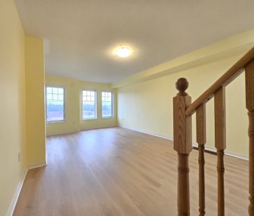 For Lease - 5289 Major Mackenzie Drive, Markham, Ontario - Photo 1