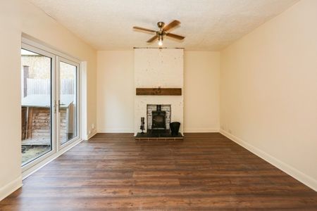 2 Bed Bungalow, Bitterne Road West, SO18 - Photo 3