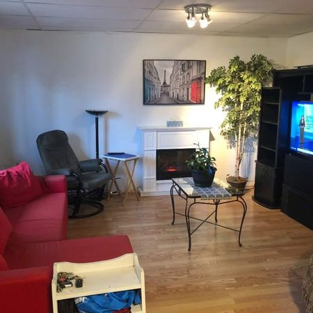 4 1\2 a louer secteur Venise a Magog - Photo 3