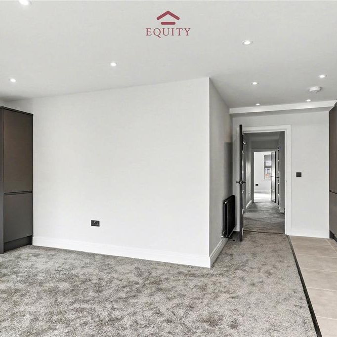 3 bedroom flat to rent - Photo 1