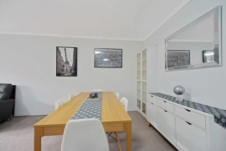 Updated Apartment with Spacious Entertainer's Courtyard - Photo 5