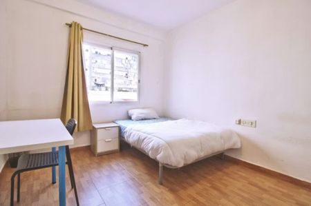 Carrer dAlbalat dels Tarongers, Valencia, Valencian Community 46021 - Photo 3