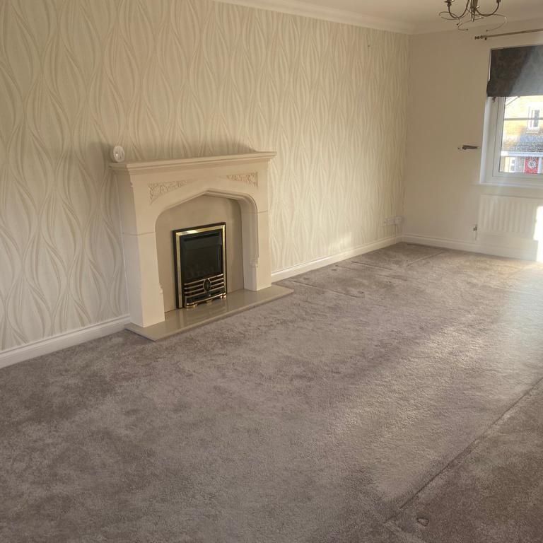 4 bedroom detached house to rent - Photo 1