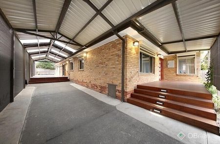 Oakleigh - Photo 3