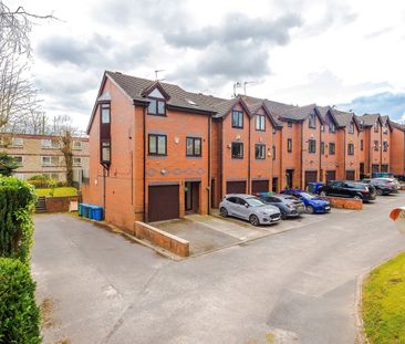 3 Bed End Terrace, Grosvenor House Mews, M8 - Photo 2