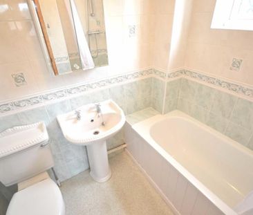 1 bedroom semi-detached house to rent - Photo 6