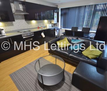 3 Bedroom Ground Floor Flat for rent in The Poplars - Photo 1