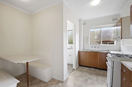 Charming Two-Bedroom Apartment in Prime Epping Location - Photo 5