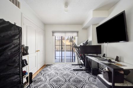 For Lease - 46 Sea Drifter Crescent, Brampton, Ontario - Photo 2