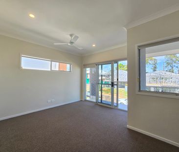 Luxurious 5-Bedroom House for Rent in Carseldine - Photo 5