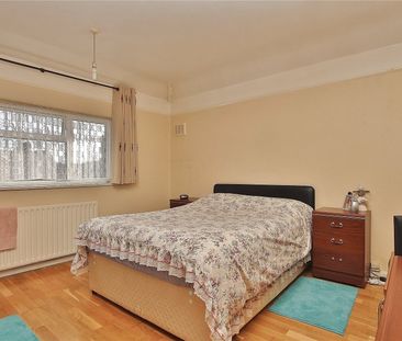 Nursery Road, Woking, Surrey, GU21 - Photo 4