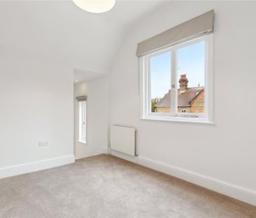 4 bedroom semi-detached house to rent - Photo 5