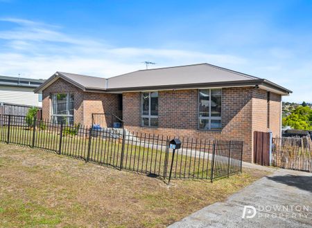 43 celtic pl, gagebrook tas 7030 - Photo 3