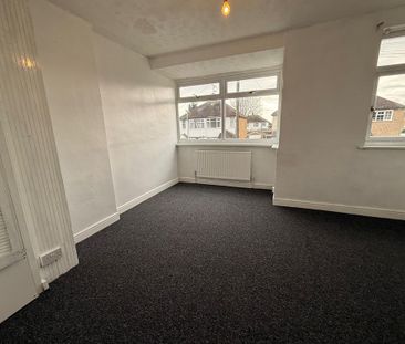 2 bedroom semi-detached house to rent - Photo 6