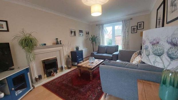 Monck Drive, Nantwich, CW5 - Photo 1