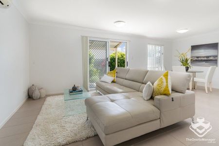 Generously Sized 4-Bedroom Home with Air Conditioning Throughout â Ultimate Comfort and Style! - Photo 2