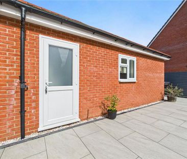 Studio to rent - Photo 5