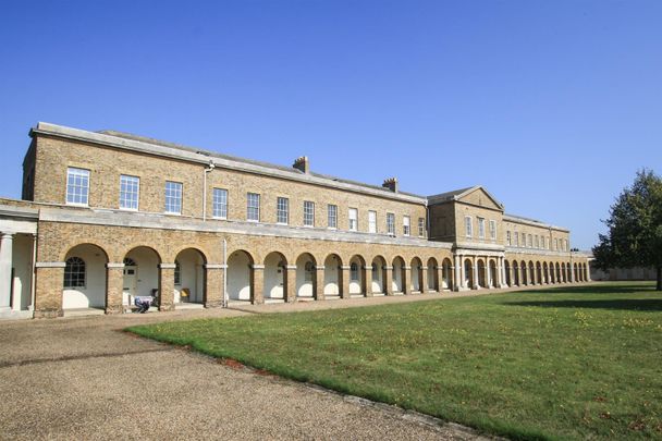 Royal Naval Hospital, Great Yarmouth - Photo 1