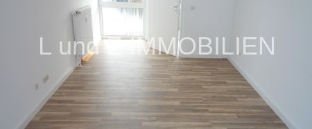 *** Helle 2 Zimmer EG-Wohnung mit Einbau-Küche *** - Foto 1