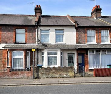 3 bedroom terraced house to rent - Photo 5
