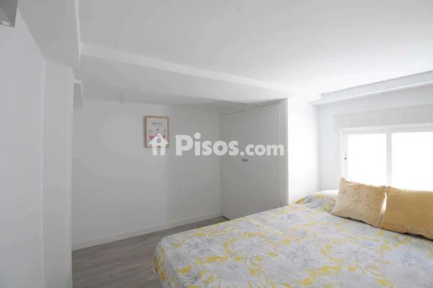 Estudio en alquiler en Calle de Santoña, cerca de Calle de la Verja - Photo 1