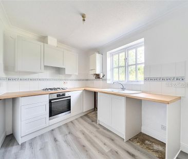 3 bedroom end of terrace house to rent - Photo 3