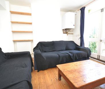 6 bedroom terraced house to rent - Photo 1