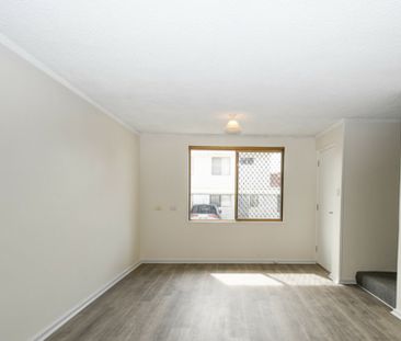 Renovated 2 Bedroom Unit with OCEAN VIEWS!!! - Photo 1