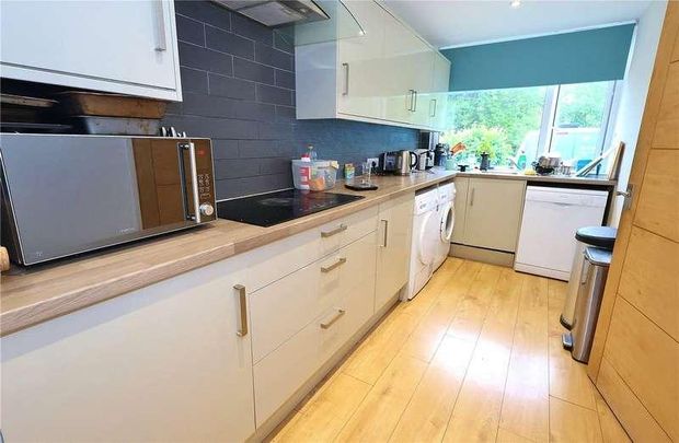 Greenheys Place, Woking, Surrey, GU22 - Photo 1