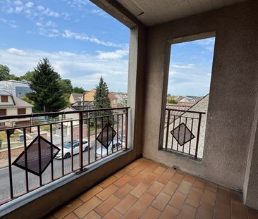 Location Appartement 1 pièce 31m² VILLEPARISIS 77270 - Photo 2
