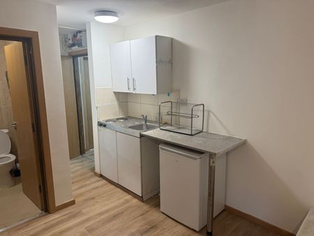 Studio Flat, Hendon Way, NW2 - Photo 2