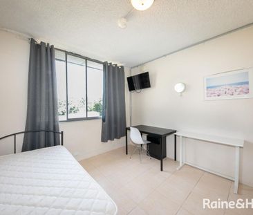 Neat Studio Apartment available in Kingsford - Photo 1