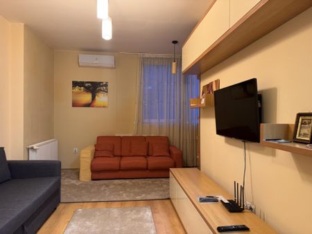 Apartament cu 2 camere | Martir Paris Ianos | Parcare în curte - Fotografie 3