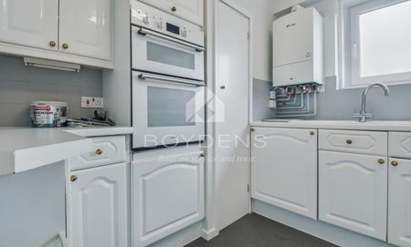 The Esplanade , Frinton-on-Sea - Photo 5