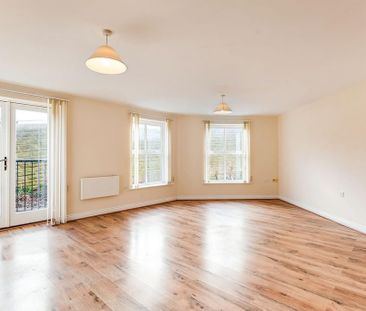 2 bedroom flat to rent - Photo 2