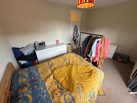 3 bedroom to let - Photo 3