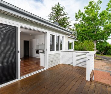 UTILITIES INCLUDED - Charming Two-Bedroom Home in the Heart of Mitt... - Photo 3