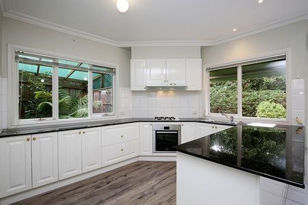 2/50 St Clems Road, Doncaster East - Photo 4