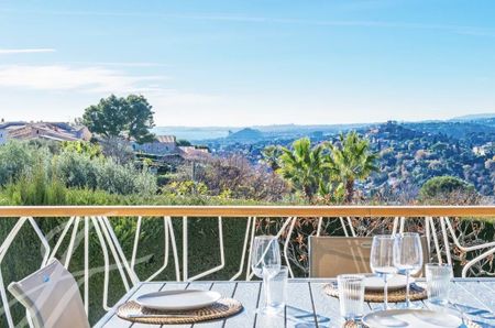 Maison à louer Cagnes Sur Mer, Cote d'Azur, France8 500 EUR / Mois - Photo 2