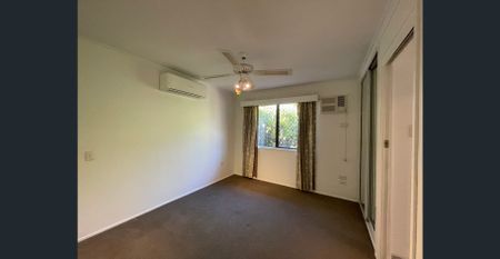 Lowset brick unit nice and handy to the city - Photo 4