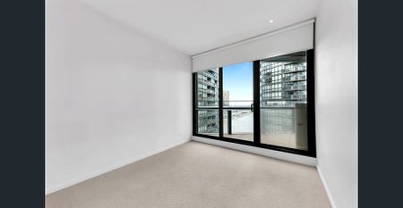 Unfurnithed Corner Apt with Views - Photo 3