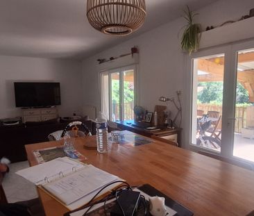 Location Appartement 3 pièces 78m² - Photo 6