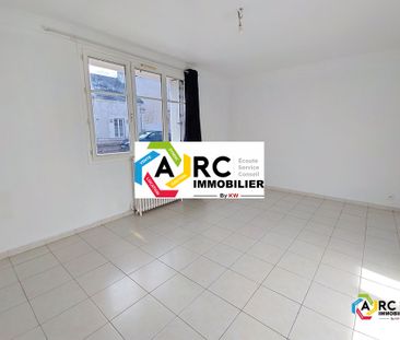 Location Appartement 4 pièces 90m² ST JEAN DE LA RUELLE 45140 - Photo 3